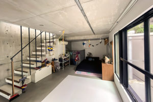 Nonet-F_room1